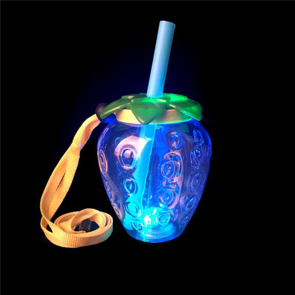 OEM Charmlite Sparkle Plastic Strawberry Cup with LED Function 16oz Suppliers, Exporters