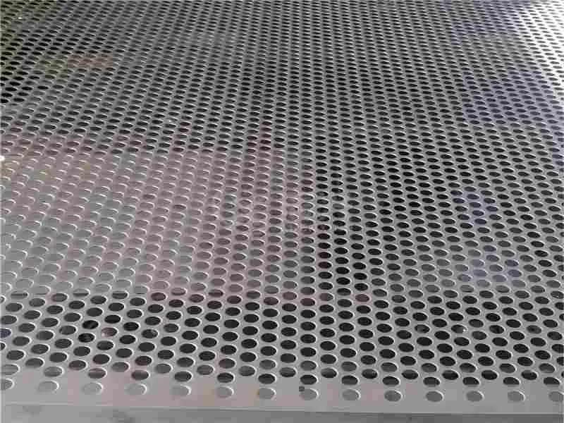 China Suppliers of High Precision Perforated Aluminium Sheet & Coil - Custom Hole Sizes for Industrial Use from Factory
