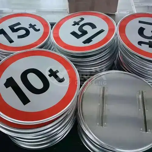 Aluminium circle detail