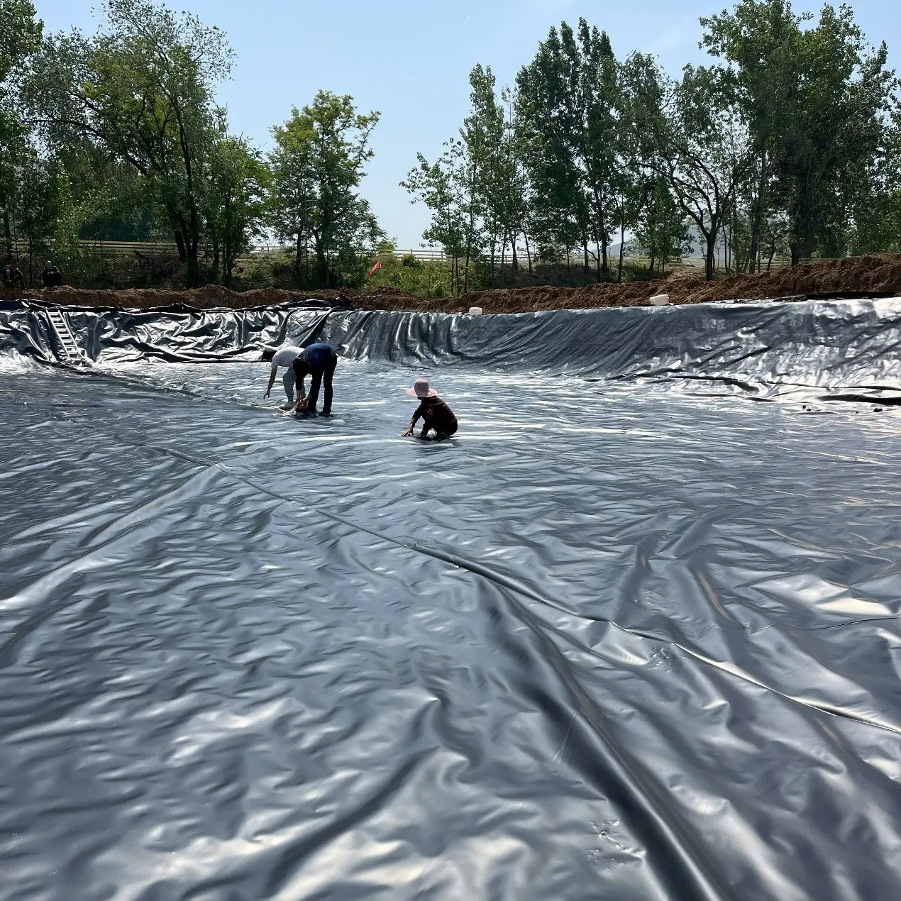 High-Quality LDPE EVA LLDPE Smooth Surface Flexible Polyethylene Earthwork Film, Construction Material Geomembrane Manufacturer, Companies