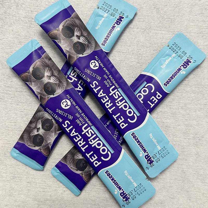 Wet Pet Treats with Organic Tuna Flavored Chicken and Beef