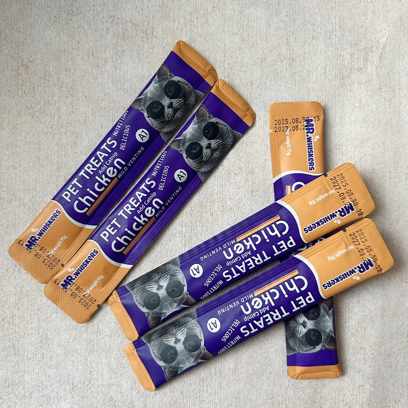 Wet Pet Treats with Organic Tuna Flavored Chicken and Beef