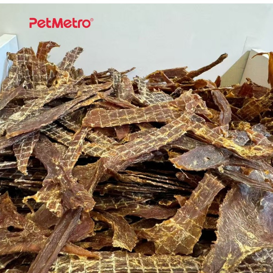 Sustainable Dog Snack Using Natural Meat Sources and Responsible Processing Chew Treats