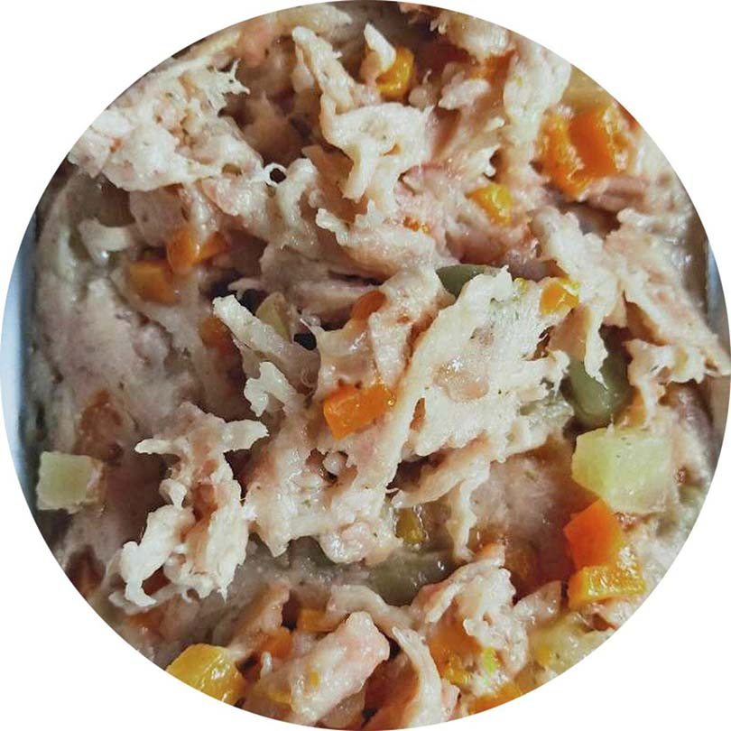 Pet Canned Wholesale Dogs Canned High Protein Omega3 None Grain Pet Treats in Gravy Can