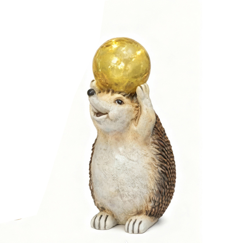 BSCI Factory Outdoor Polyresin Dog Punny with Solar Ball for Home Decoration and Garden Ornament