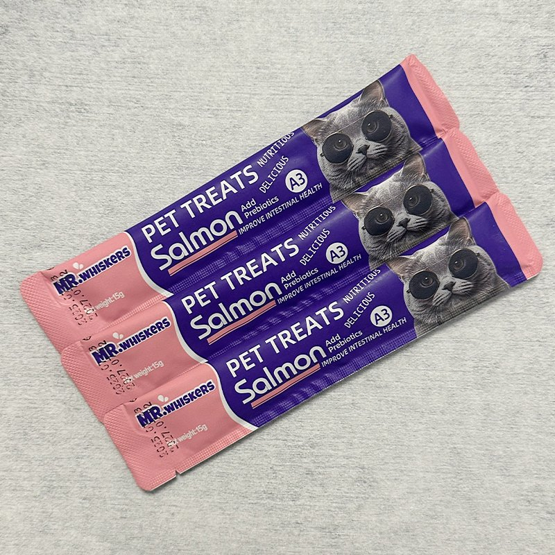 Wet Pet Treats for Cats with Organic Beef Chicken Tuna