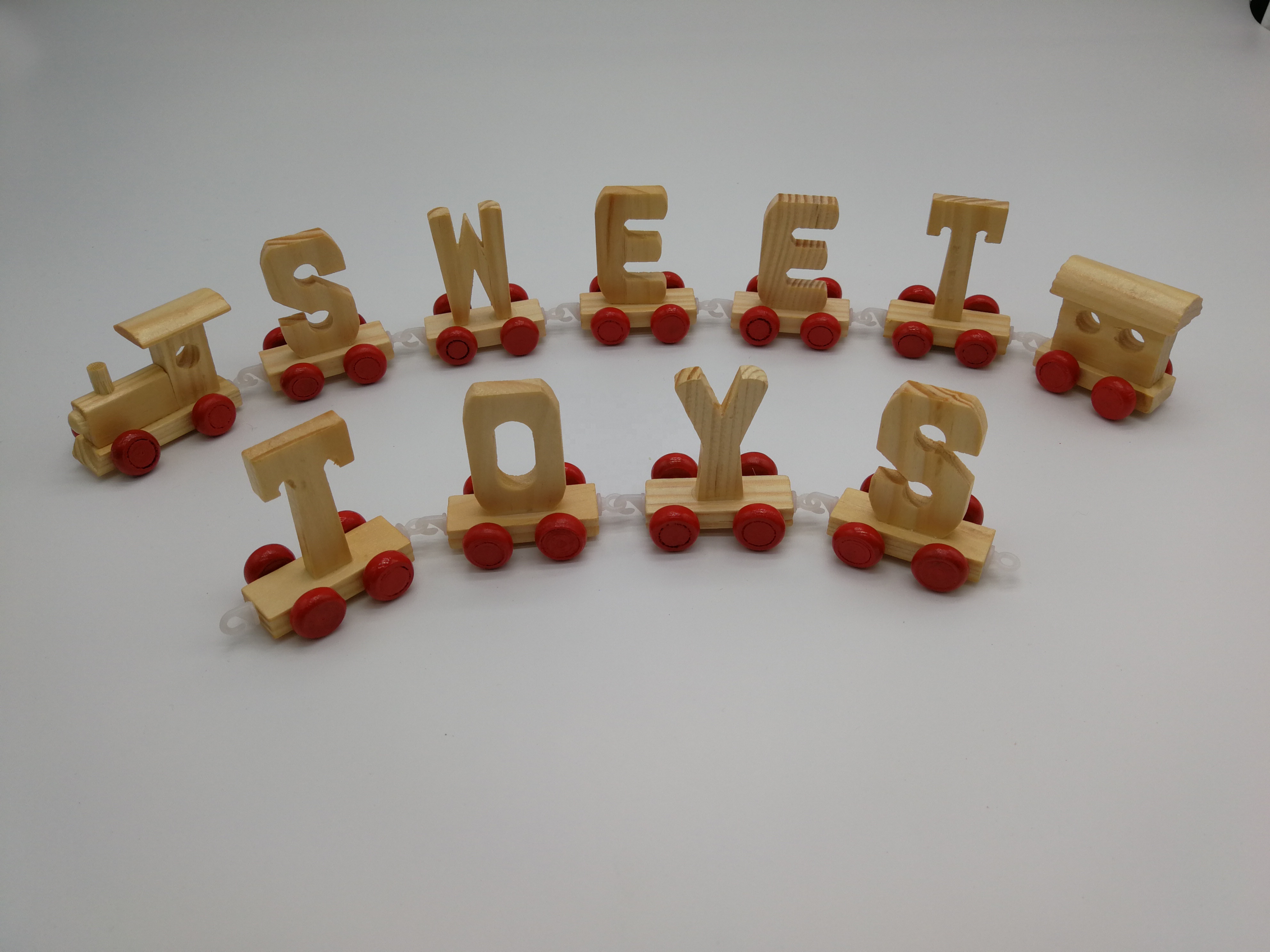 Hot Selling 26 Alphabets Wooden Train Letters Toy For Children Early Education