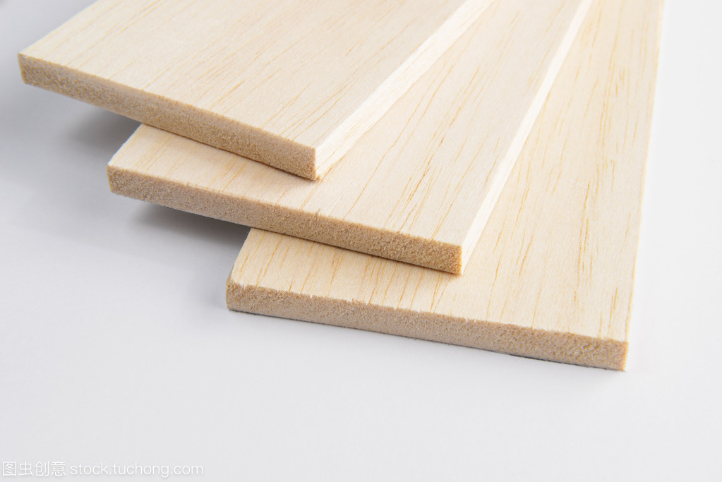Balsa wood edge glued panel