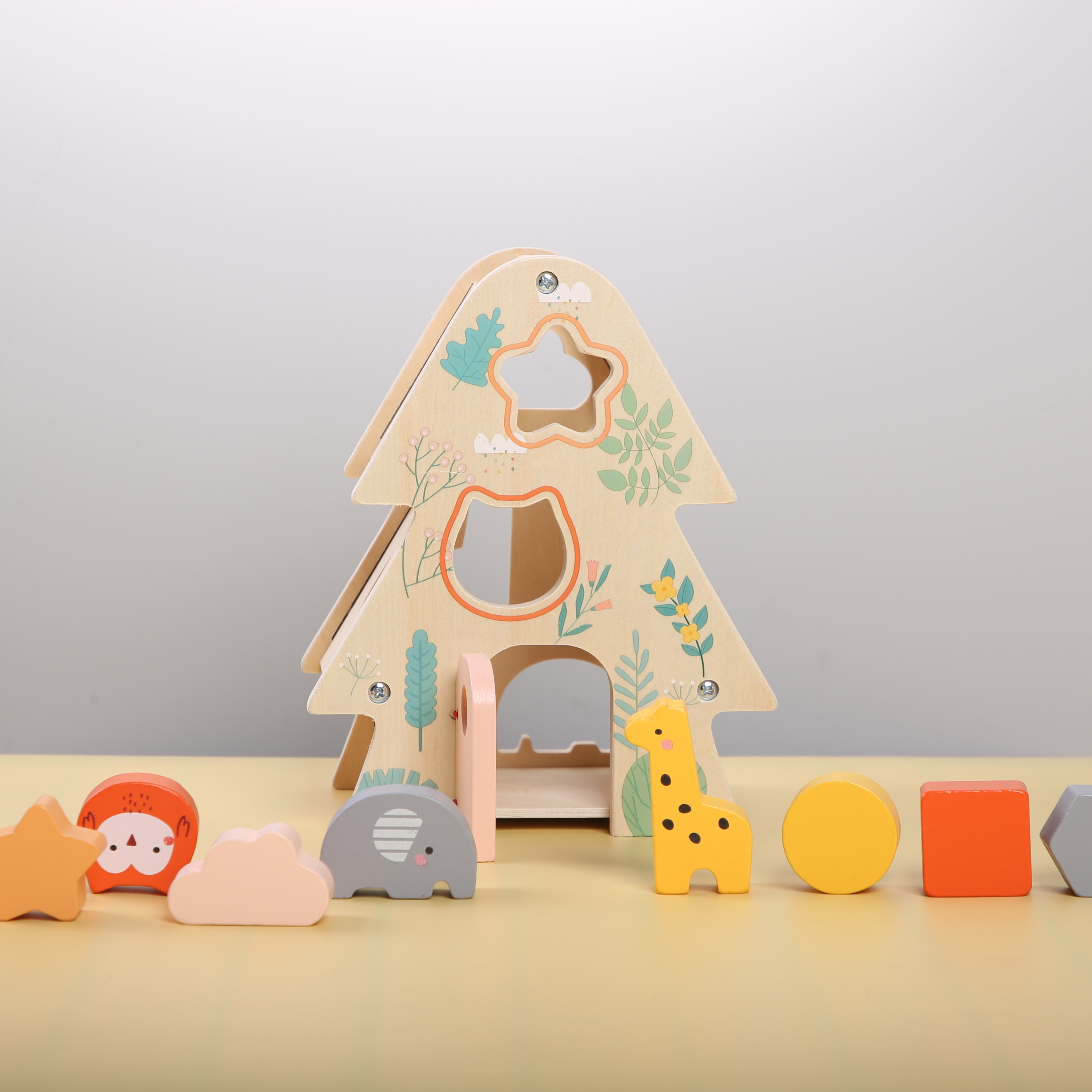 Cileowood Cartoon Animal-Shaped Wooden Sorter Educational Activity Center Kids Boys Girls Toy Intelligent EMatching Game