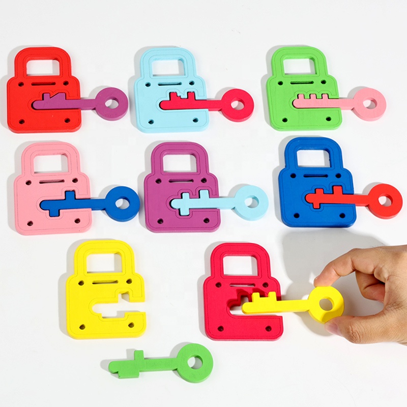 Montessori Wooden Locks and Keys Puzzle, Matching &amp; Learning Toy for Toddlers, Shape &amp; Color Recognition Fine Motor Skills Game