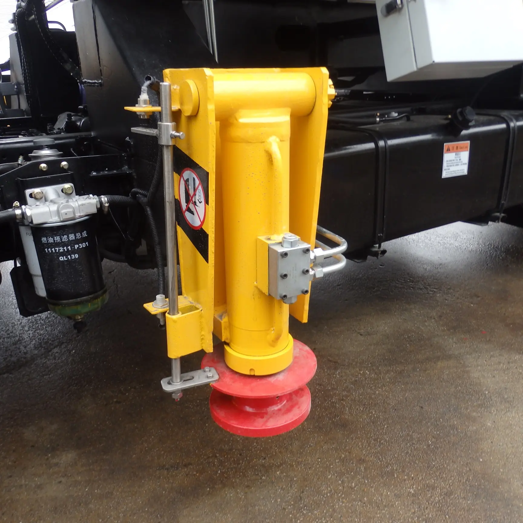 China CD-Q5100DCR Ambulift Truck Supplier, Factory