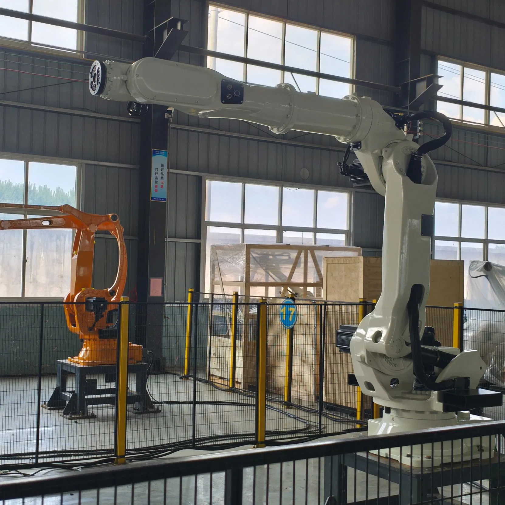 Programmable Industrial 6-Axis Palletizing Robot with 160 Kg Load for Loading Palletizing