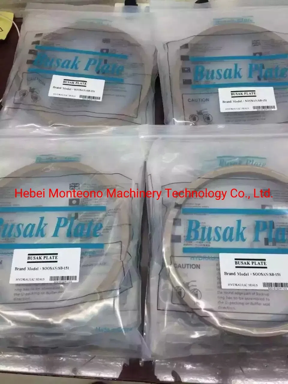 Excavator Spare Parts Hydraulic Breaker Attchment Hammer Rubber Seal Kit with Wearable