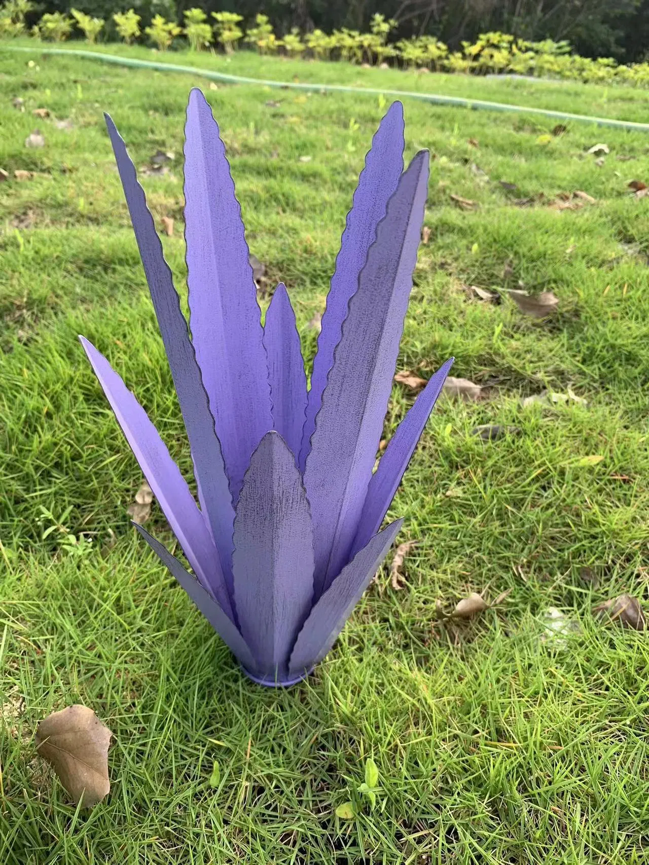 Large Tequila Rustic Sculpture Wind Resistant Metal Agave Plants Garden Art for Outdoor Home Decor Garden Lawn Ornament Gift