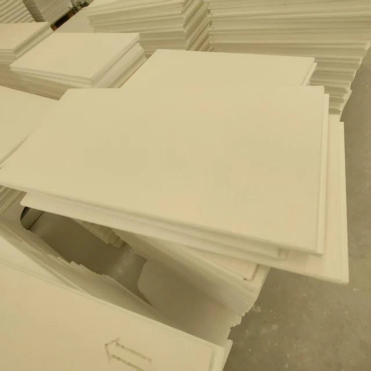 Dynamicsoundscape Fiberglass Ceiling Solution Featuring Bio-Inspired Noise Masking for Modern Spaces