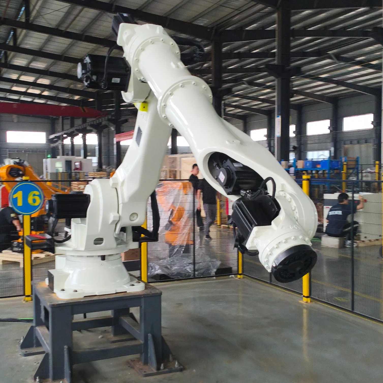 Programmable Industrial 6-Axis Palletizing Robot with 160 Kg Load for Loading Palletizing