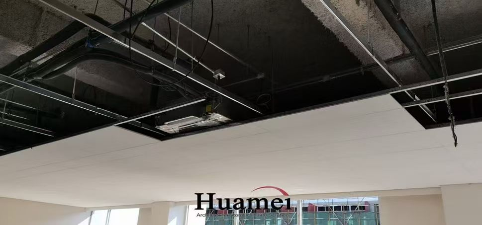 Smartsoundfiber Advanced Fiberglass Ceiling with Bio-Inspired Dynamic Noise Masking Technology