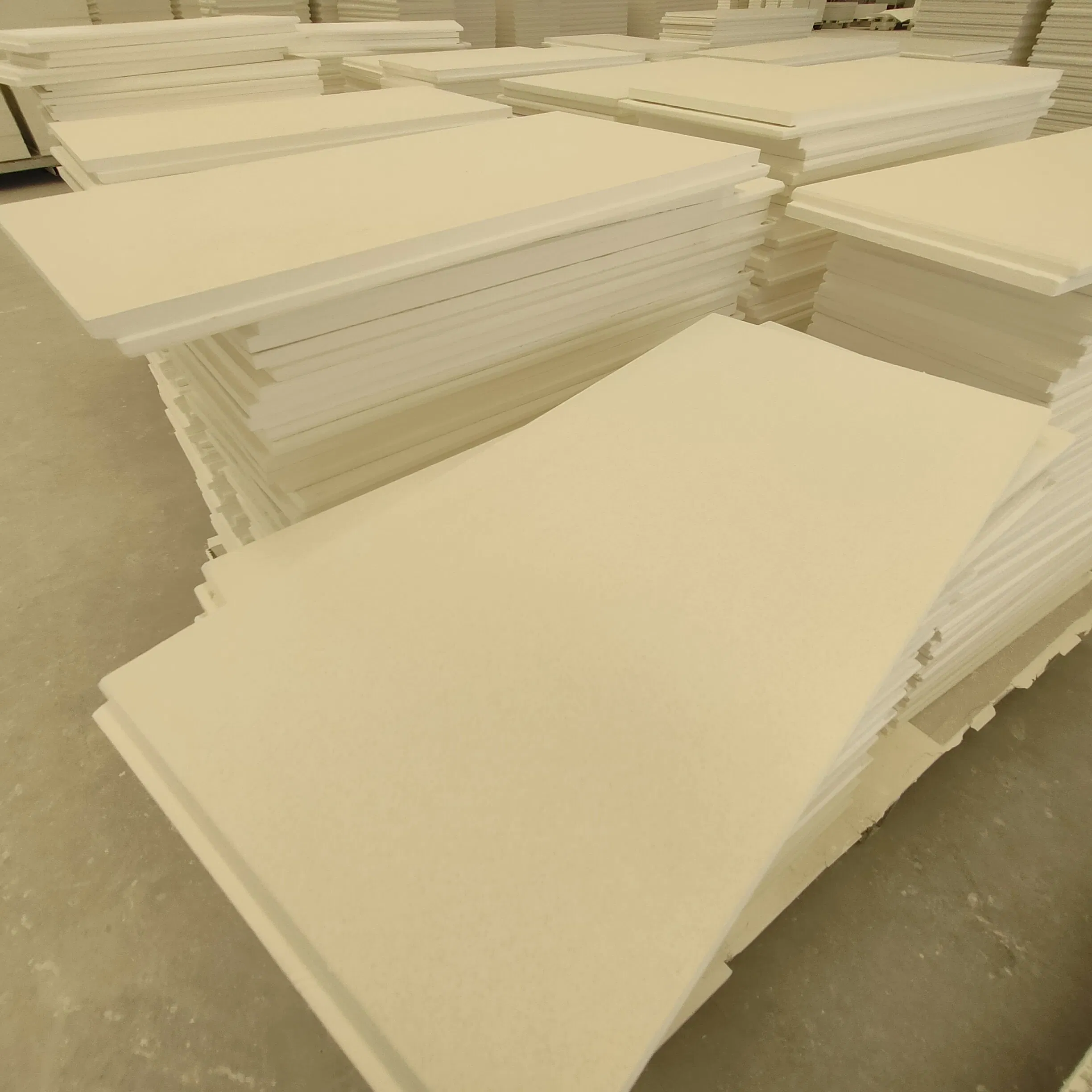 Dynamicsoundscape Fiberglass Ceiling Solution Featuring Bio-Inspired Noise Masking for Modern Spaces