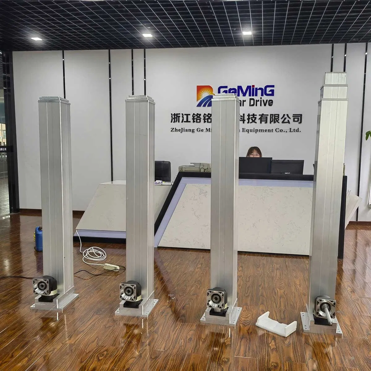 Full-Automatic 200 Kg Geming Lifting Straps Scissor Lift Robotics Htd3