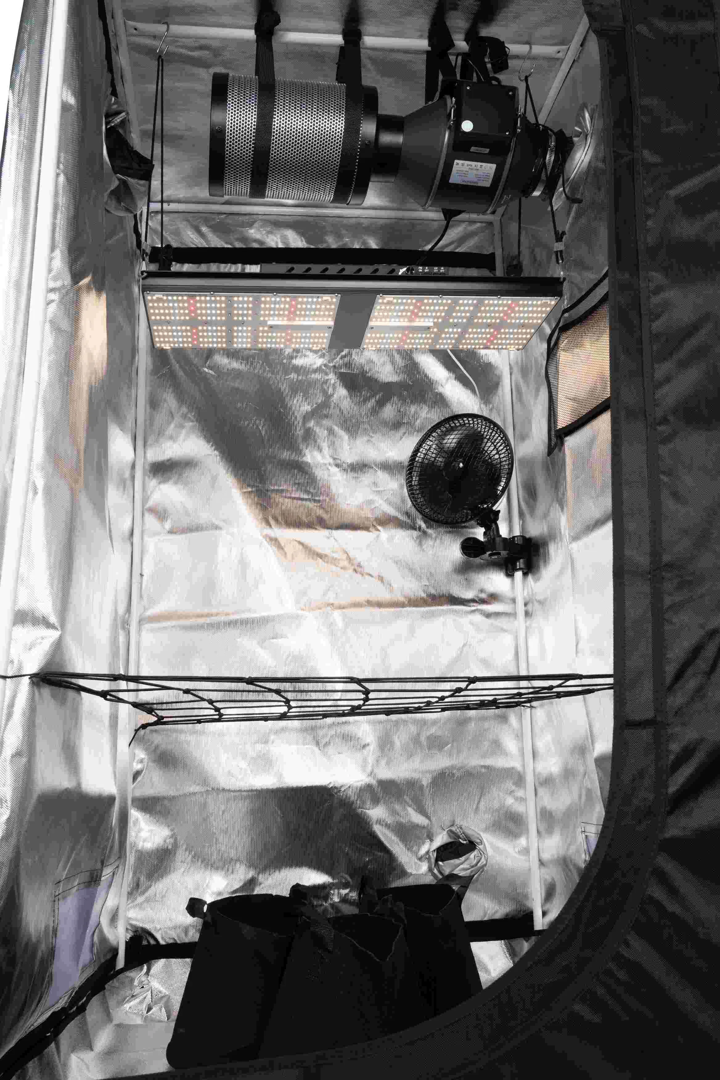 150W Growing Seedlings 2X2 Grow Tent Kit Bar Type Under Canopy Ultraviolet Grow Tent Kit with Top Quantity (EMC) Meanwell Power