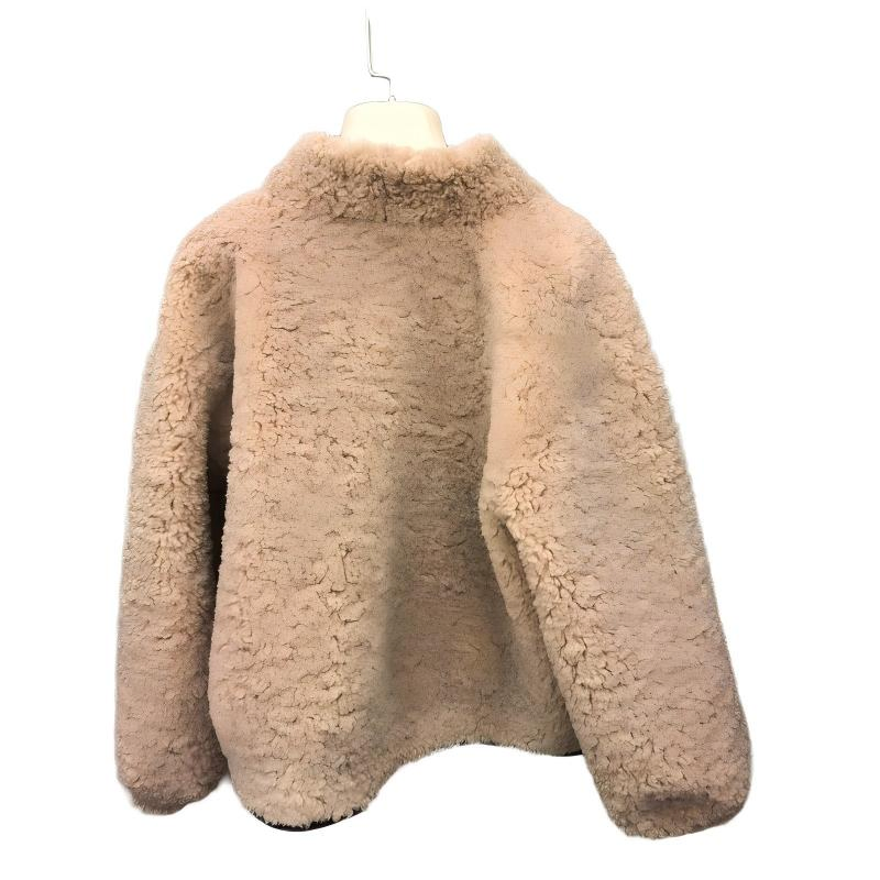 Short Faux Fur Coat with Designer-Inspired Collar and Natural Texture