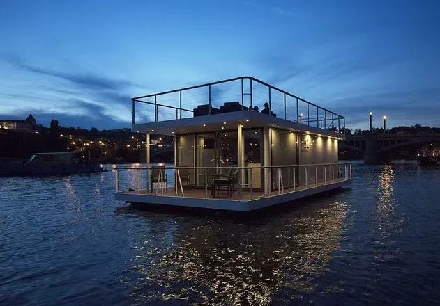 Houseboat Exterior