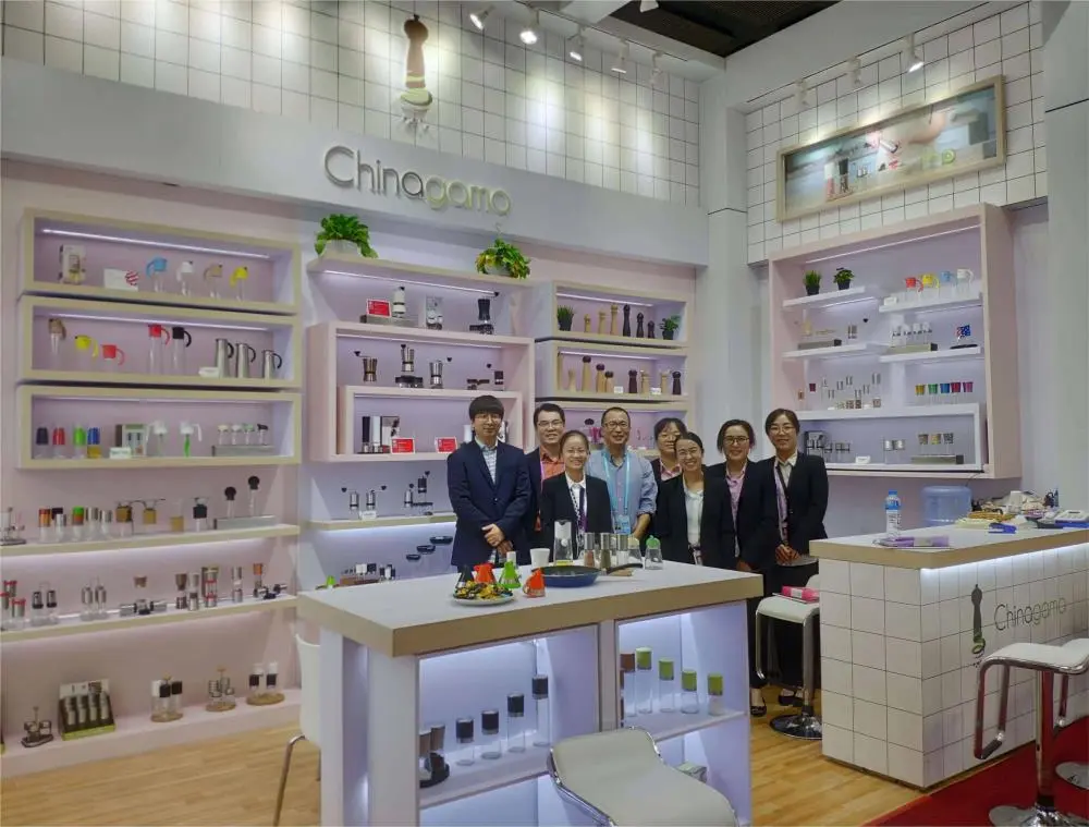 Chinagama 27 years professional experience kitchenware research development manufacturing