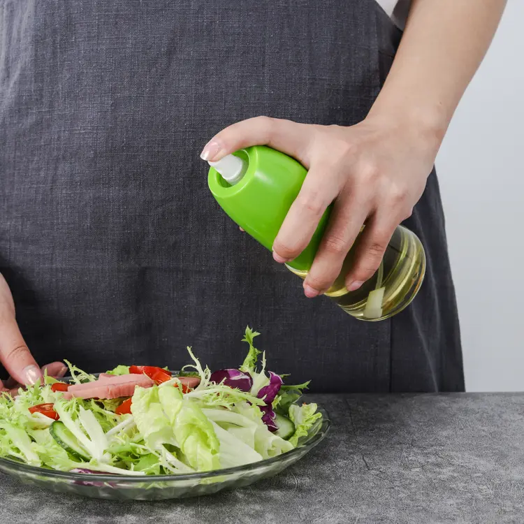 Wholesale Customized Portable Kitchen Oil Sprayer with Glass Jar 1