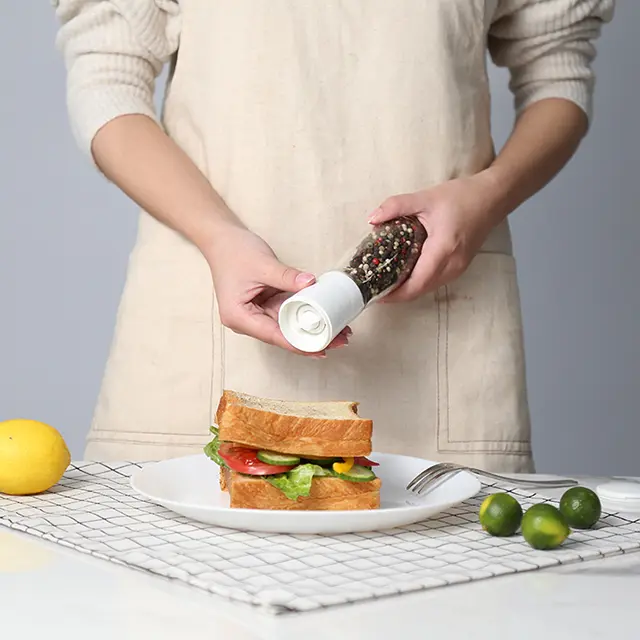 Wholesale Pink Salt and Pepper Grinder features