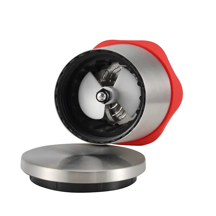 Powerful Cutting Mechanism Inside Chili Grinder