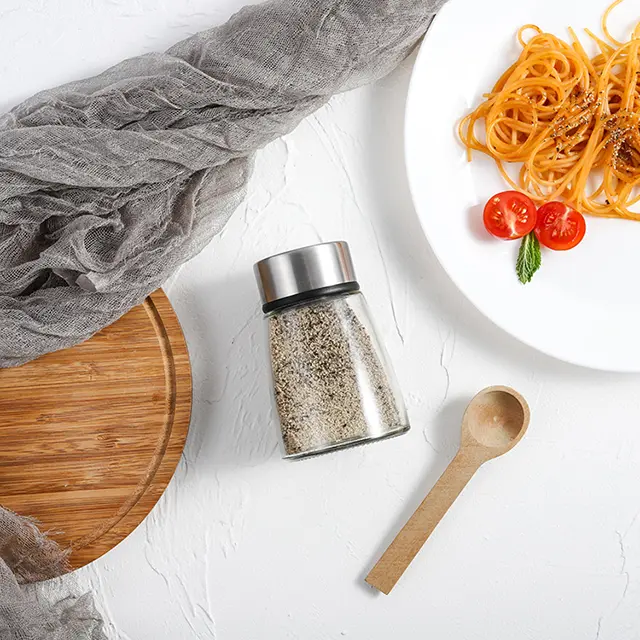sprinkler bottle for spices 4