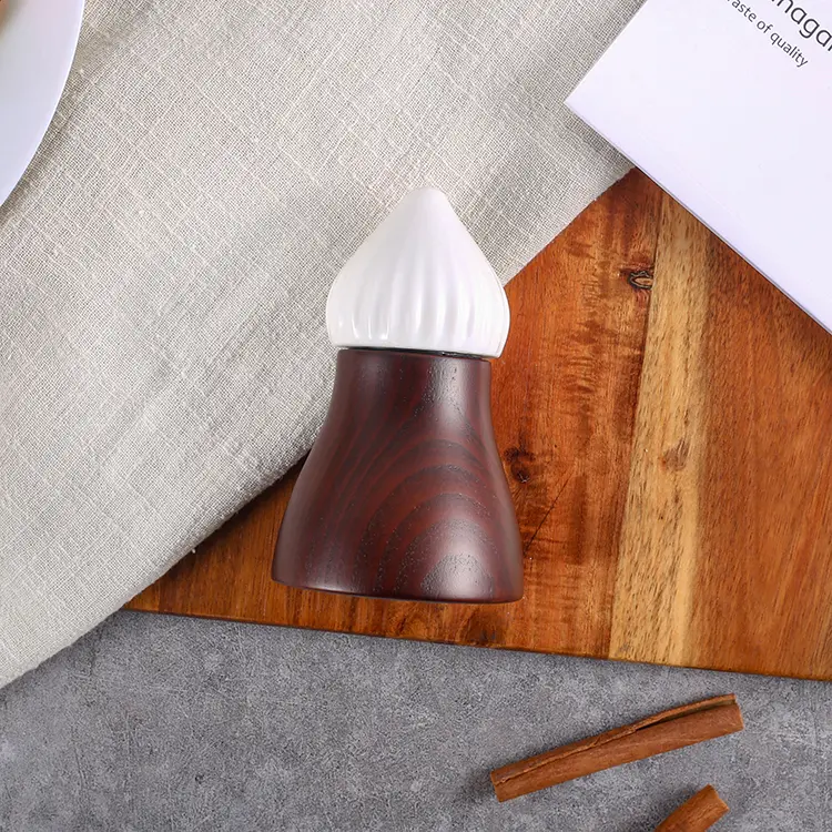 Custom Adjustable Wooden Salt Grinder