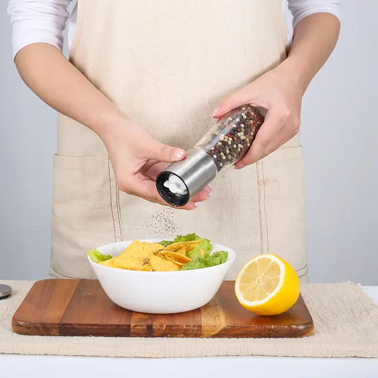 Wholesale Cool Salt and Pepper Grinder with Glass Jars