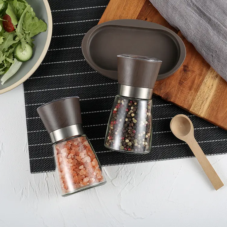Customized Plastic Spice Grinder Set