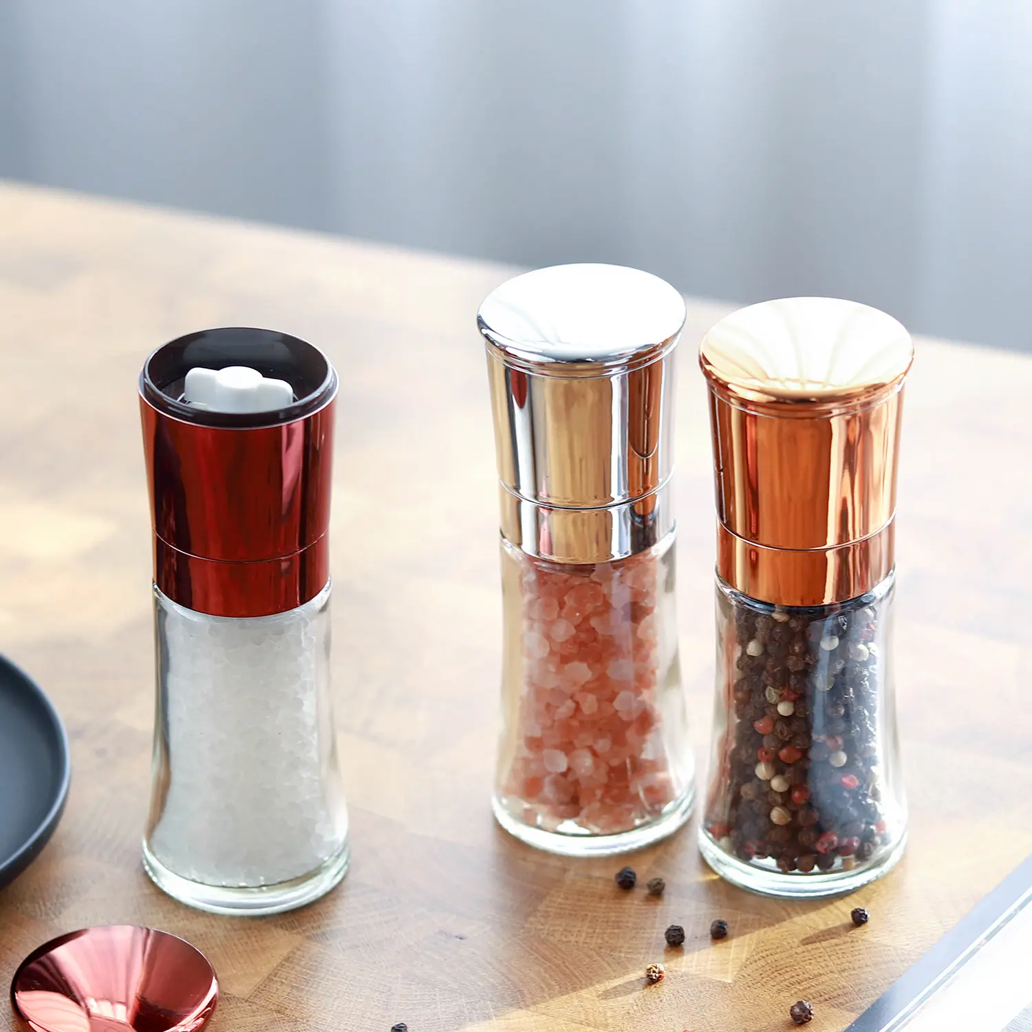 Durable construction salt and pepper grinders