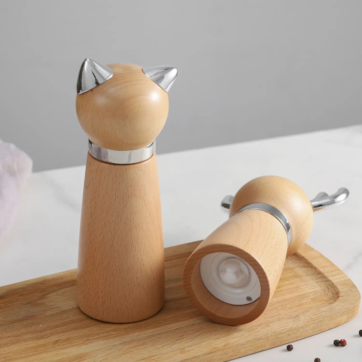 Wholesale Animal-Shaped Beech Wood Spice Mills 