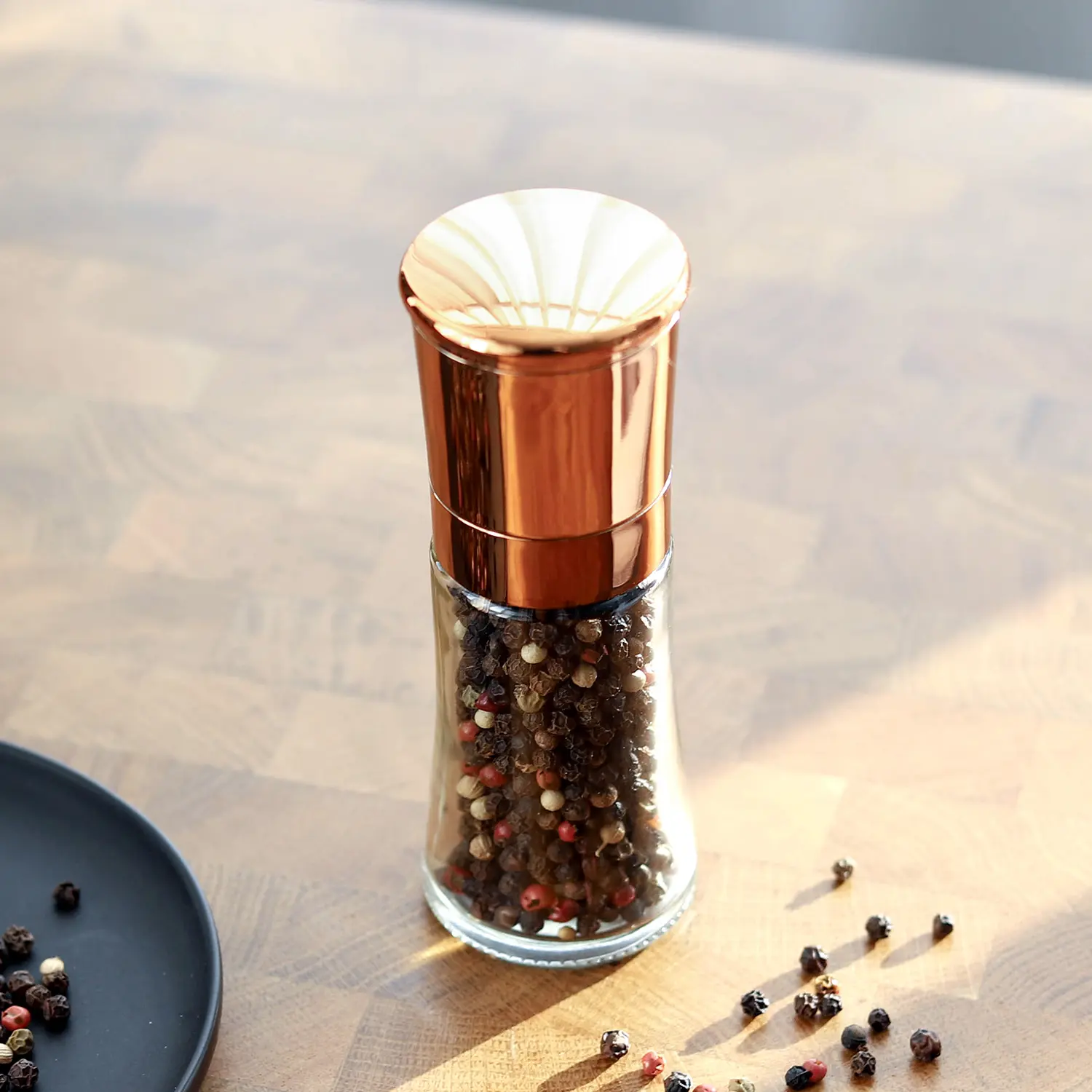 Advanced engineering ceramic core grinder mechanism