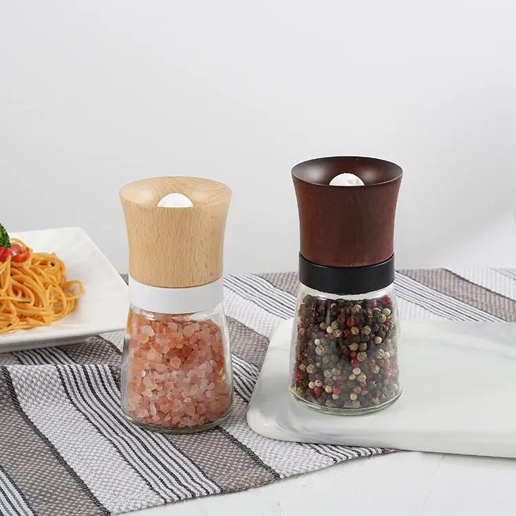 Compact Manual Wooden Grinder Design