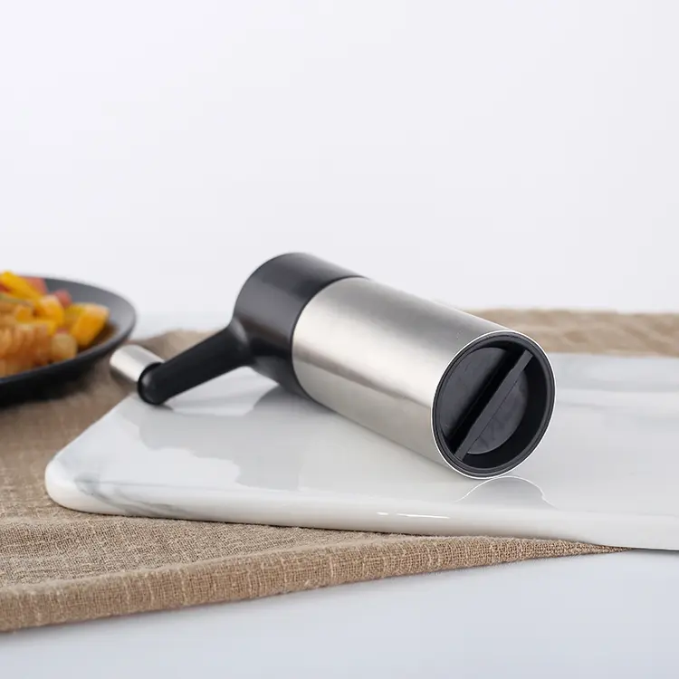 Nutmeg grinder base seal cover