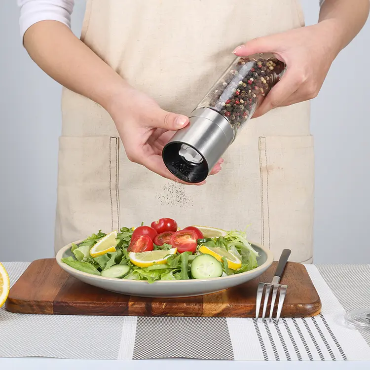 ODM Customized Metal Spice Grinder with Glass Jar 3