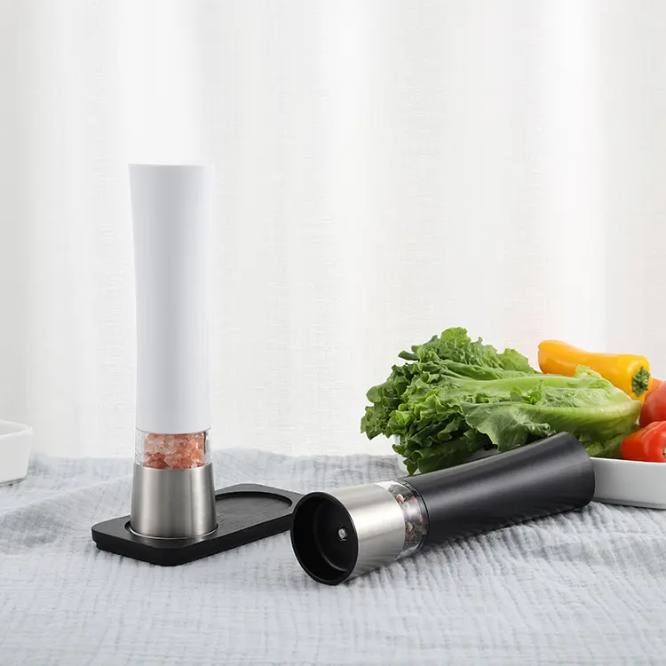 ODM IF Award-Winning Spice Shake-Shake Crusher Set 