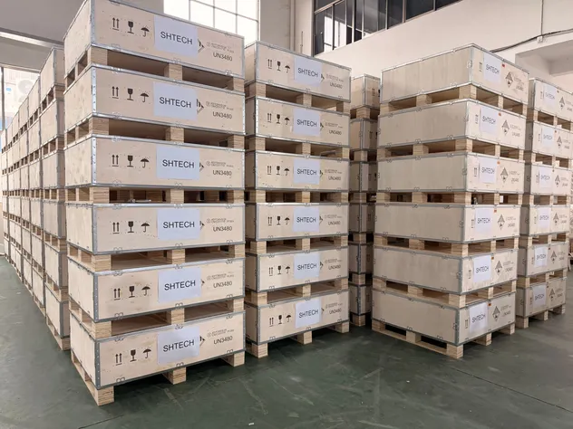 Solução de Sistema de Armazenamento de Energia Bess Container Power: 200kwh 241kwh 300kwh Capacidade do Armário para Fazendas Solares de Grande Escala e Backup de Rede