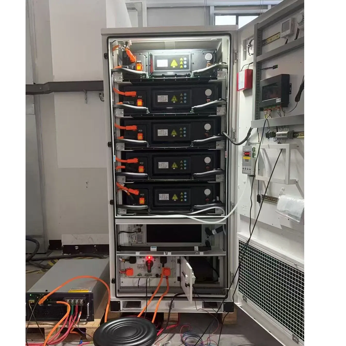 Gabinete Externo Bess Bateria 100kwh 200kwh 261kwh Solar Lítio LiFePO4 Sistema de Armazenamento de Energia Ess