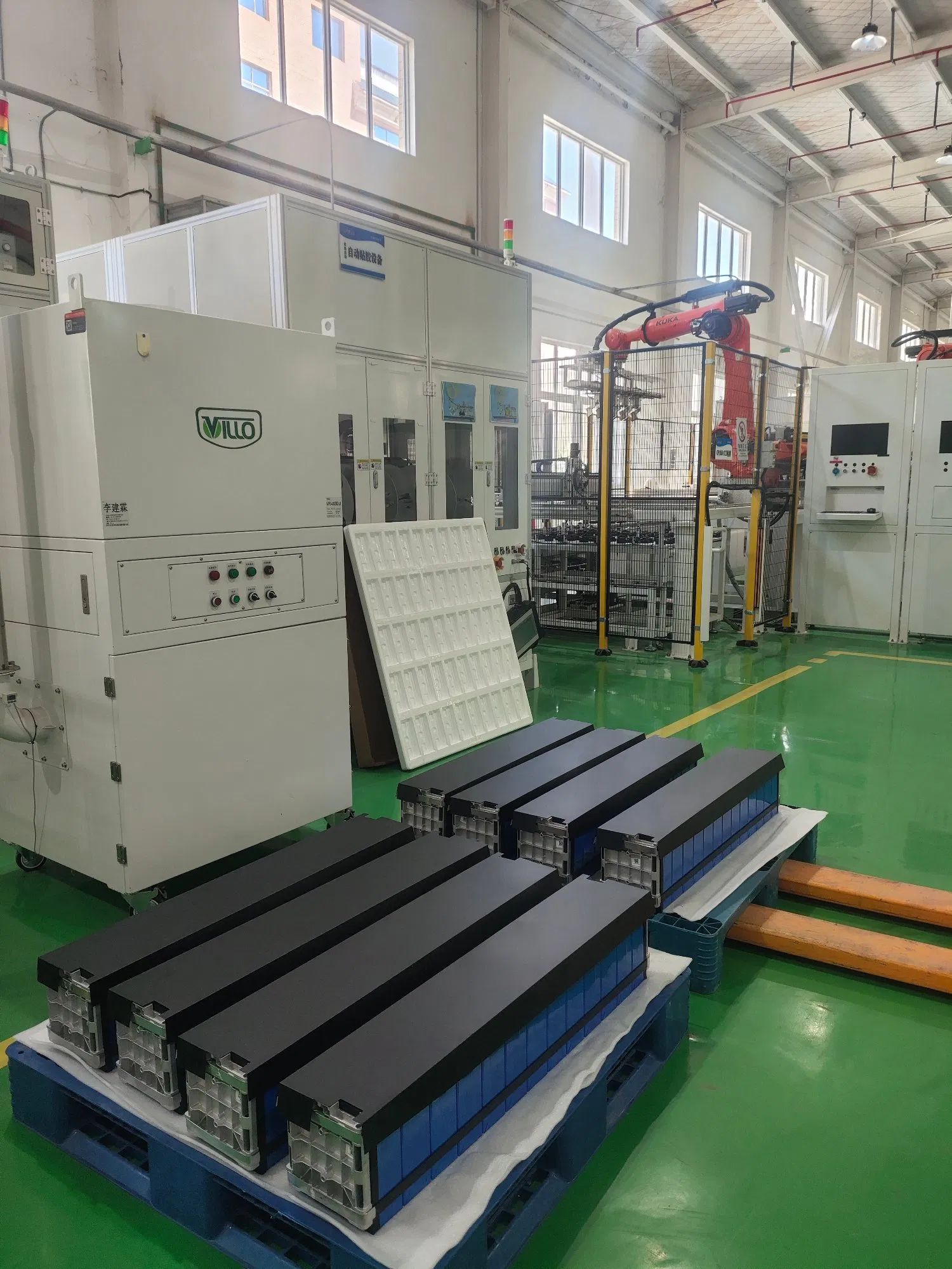 Armário de Armazenamento de Energia Industrial Durável 261kwh para Revenda
