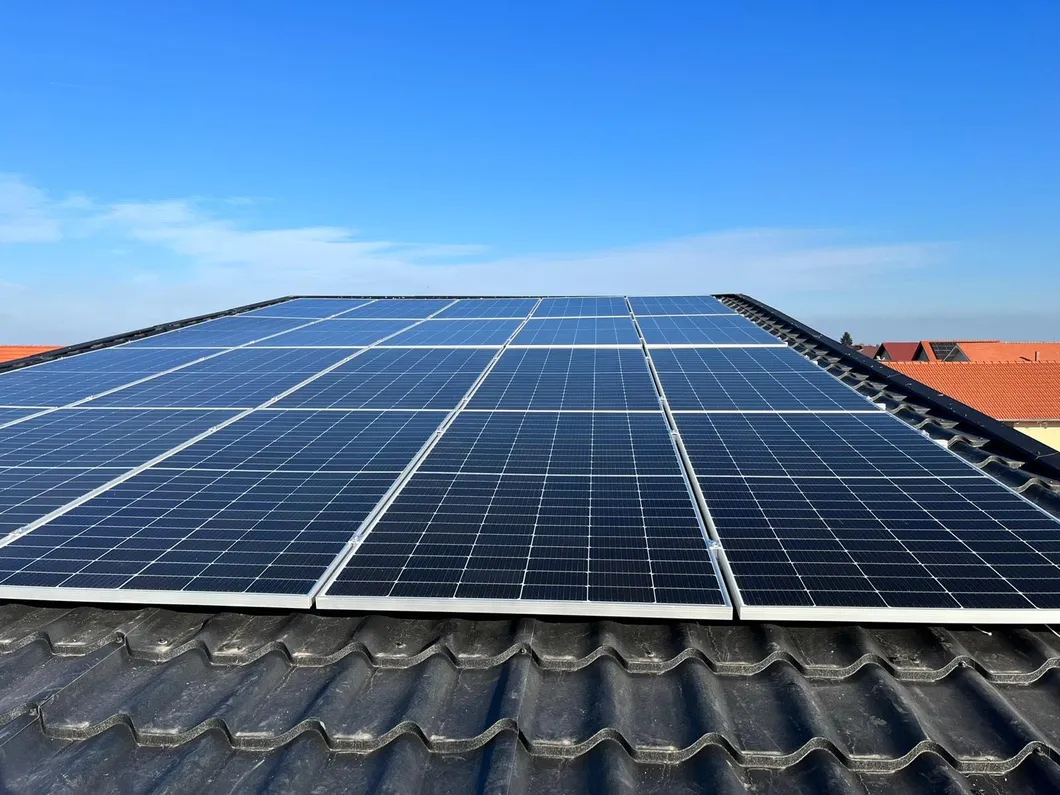 Instalação de Projeto Solar Global 4