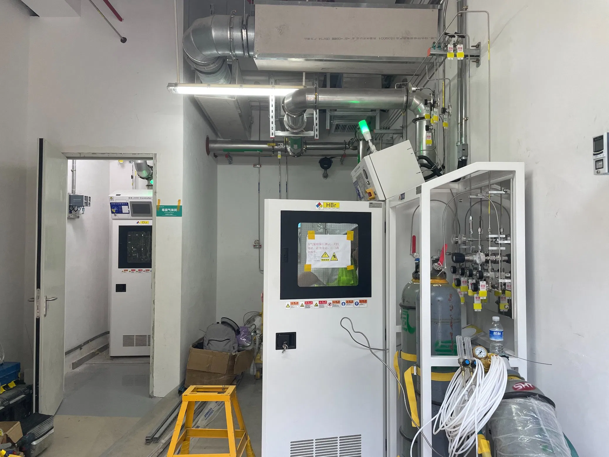 Sistema de Manifold de Aço Inoxidável, Armário de Válvula Automática para Entrega de Gás de Ultra Alta Pureza em Semicondutores