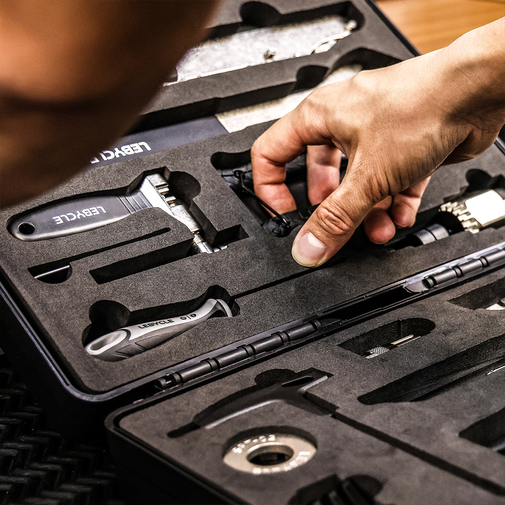 LEBYCLE 17 in 1 Bicycle Repair Tool Kit Hex Wrench Chain Breaker Crank Puller Tire Lever Bike Tools &amp; Maintenance Set