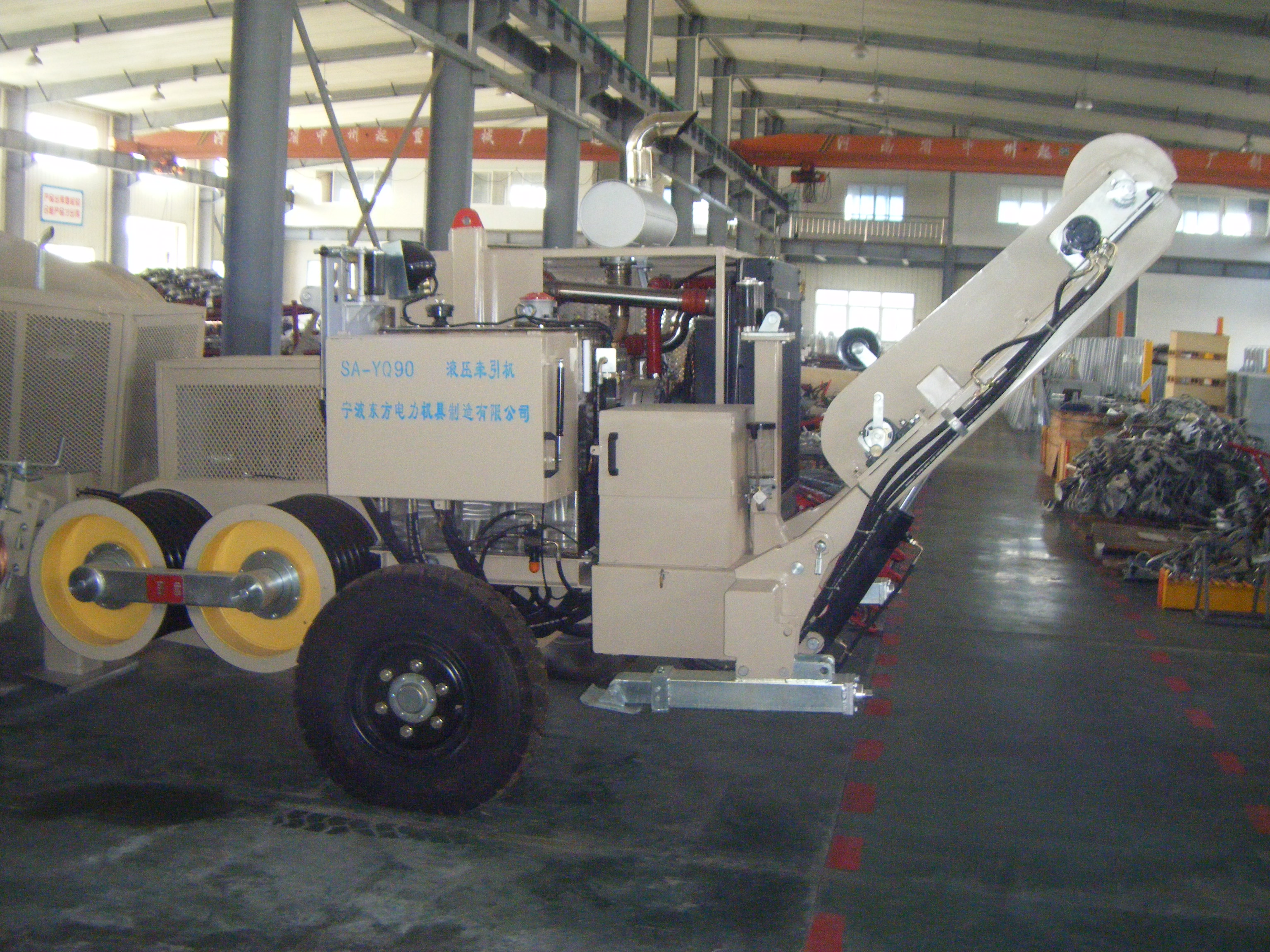 Donghuan Overhead Power Line 42T Hydraulic Cable Puller Machine Transmission Cable Stringing Equipment Alloy Steel 420KN 350KN