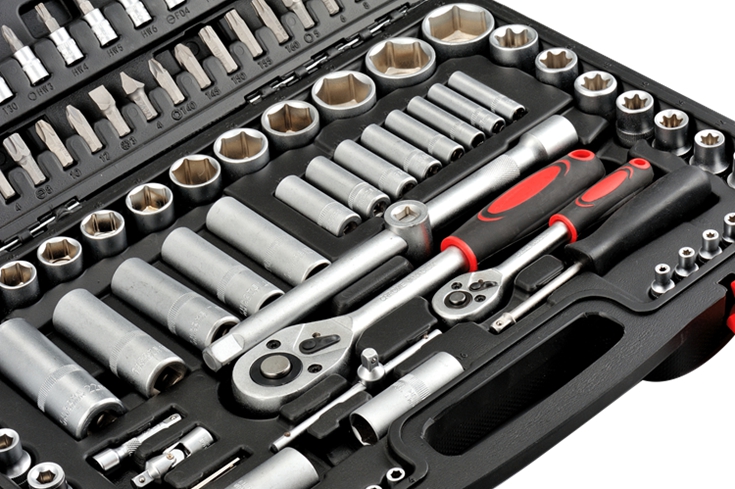 130PCS Socket Wrench Tool Box Complete Car Mechanics Repair Tool Set