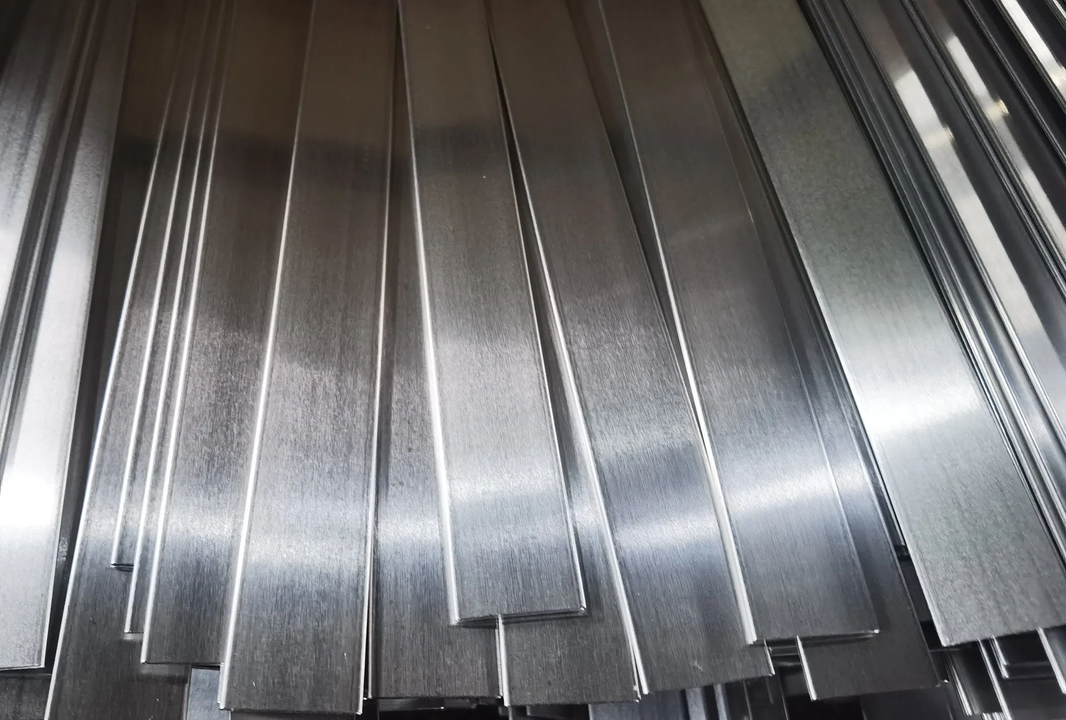 Precio de fábrica para 4343/3003/7072 tubo de aluminio soldado de alta frecuencia para radiador de automóvil